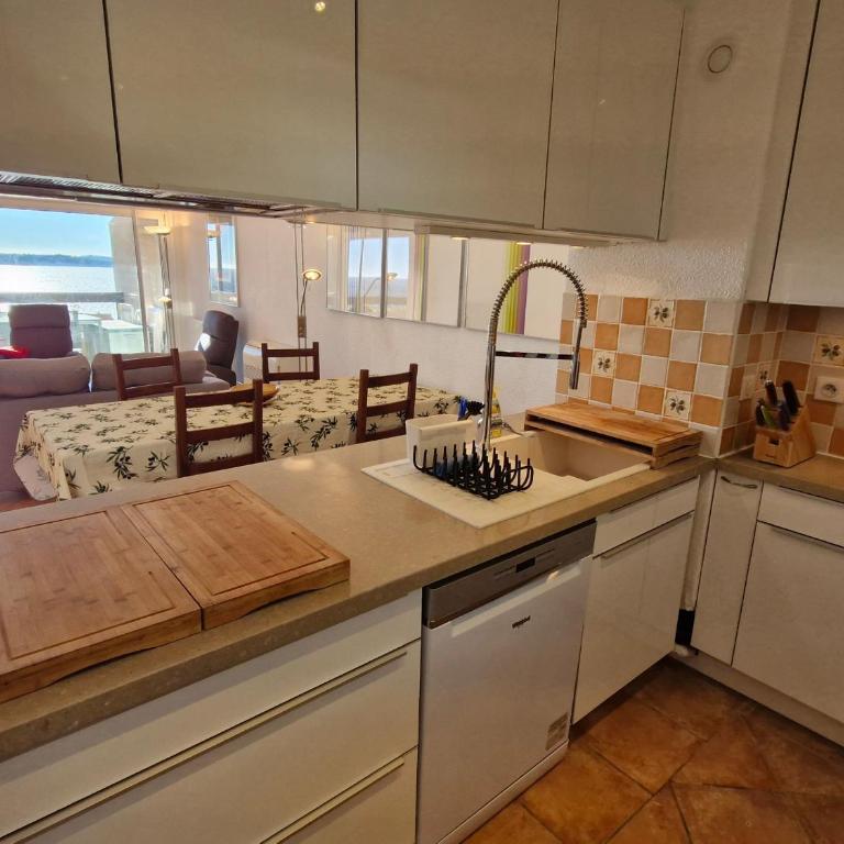Appartement 2 pièces avec climatisation, terrasse, piscine et parking, près de la mer à Ste Maxime - FR-1-780-90 - Apartment - 14