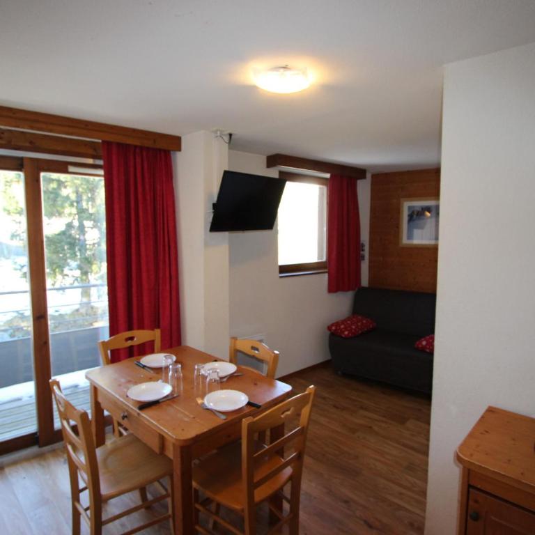 Appartement 2 pièces équipé proche des pistes - FR-1-549-158 - Appartement - 1