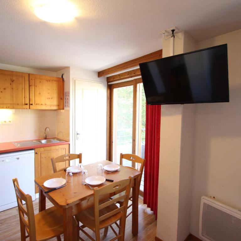 Appartement 2 pièces équipé proche des pistes - FR-1-549-158 - Appartement - 12