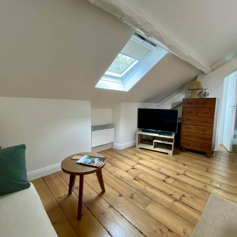 Cambo: Appartement charmant, 2 pers, parking, wifi - Appartement 1 Chambre - 7