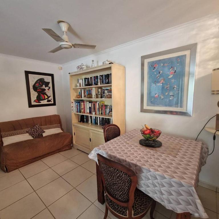 Charmant T2 avec grande terrasse en centre-ville - FR-1-100-362 - Appartement - 17