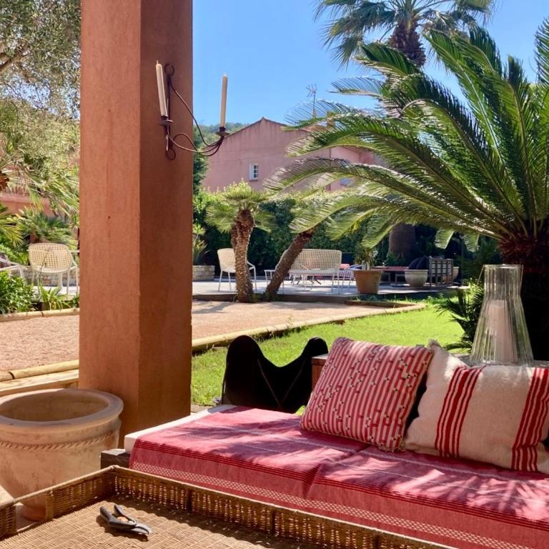 Villa spacieuse à Carqueiranne pour 10 pers, proche mer - FR-1-599-120 - Maison de Vacances - 11