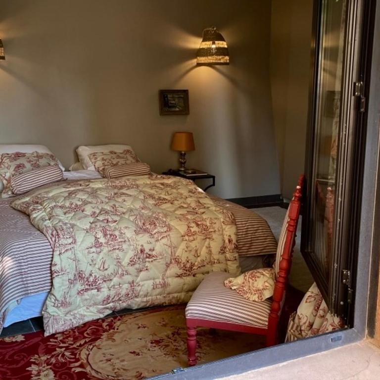 Villa spacieuse à Carqueiranne pour 10 pers, proche mer - FR-1-599-120 - Maison de Vacances - 13