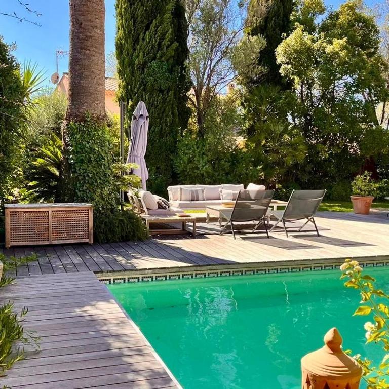 Villa spacieuse à Carqueiranne pour 10 pers, proche mer - FR-1-599-120 - Maison de Vacances - 14