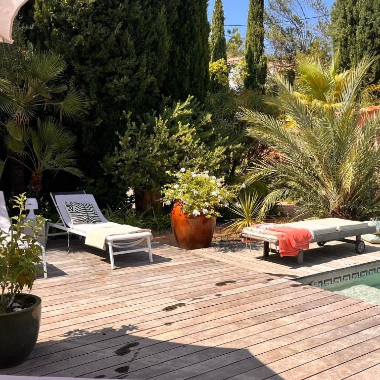 Villa spacieuse à Carqueiranne pour 10 pers, proche mer - FR-1-599-120 - Maison de Vacances - 19