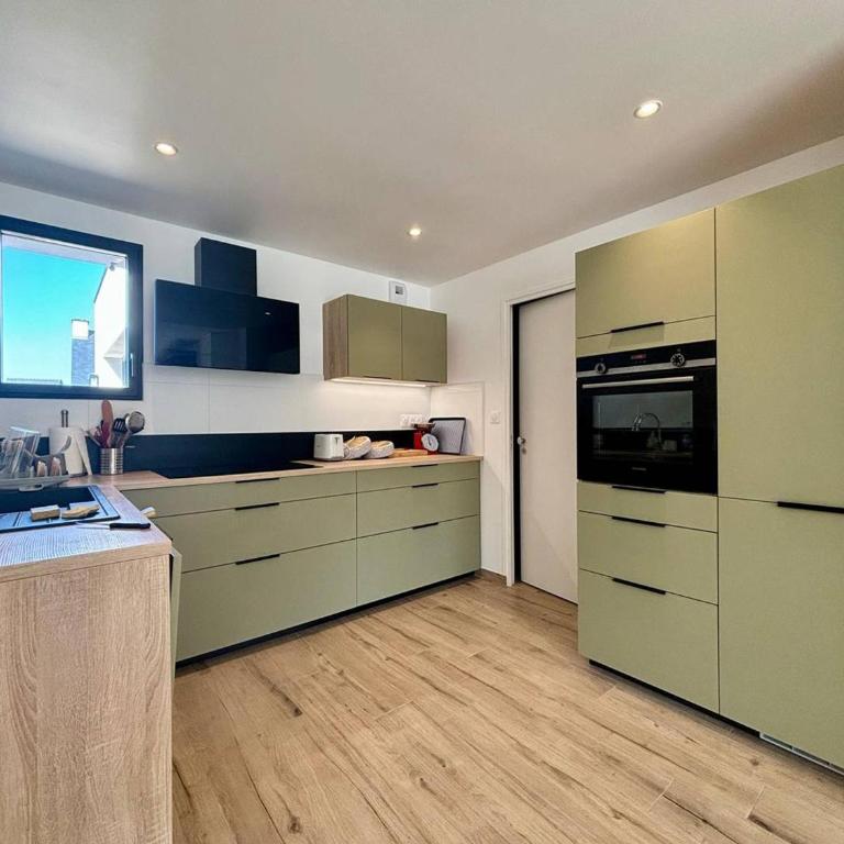 Carnac : Maison neuve 9 pièces, 10-12 pers, proche plages, jardin, wifi - FR-1-377-103 - Maison de Vacances - 5