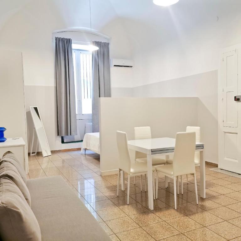 L'Opera - Studio with Sofa Bed - 4
