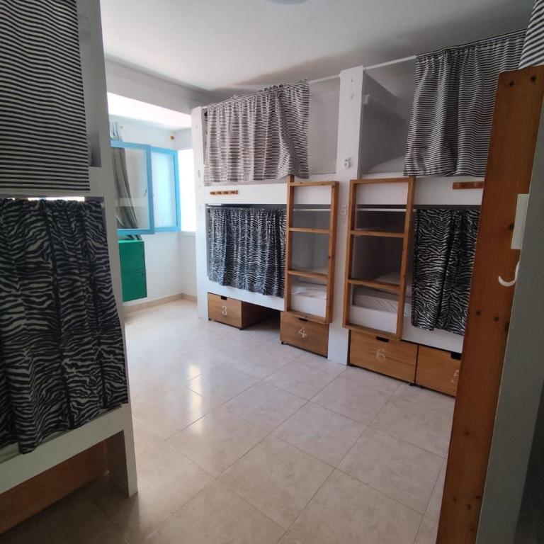 La Ventana Azul Surf Hostel - Cama en habitación compartida de 8 camas - 6
