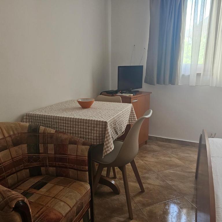 Apartments Savina Smjestaj - Deluxe Doppelzimmer mit Balkon - 12