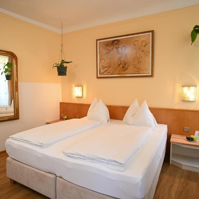 Boutique Hotel Goldenes Lamm Villach - Comfort Doppelzimmer - 6