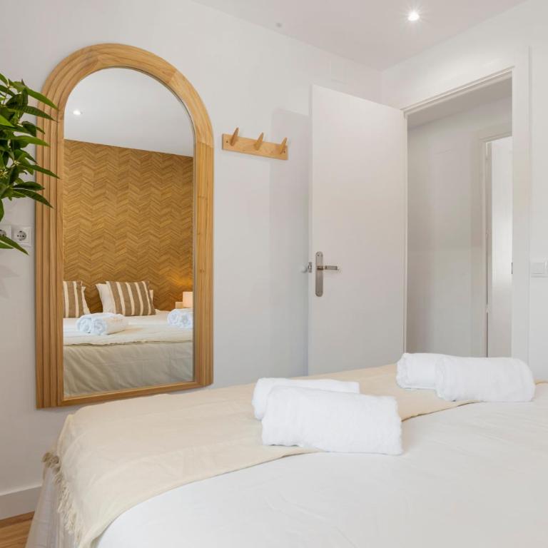 Central Estepona, Walk to Beach and Old Town - Apartamento de 3 dormitorios con balcón - 11
