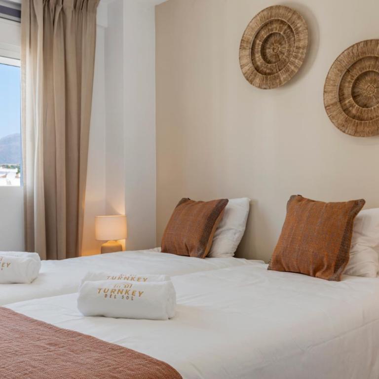 Central Estepona, Walk to Beach and Old Town - Apartamento de 3 dormitorios con balcón - 13