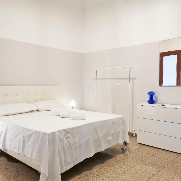L'Opera - Family Room with Private Bathroom - 1