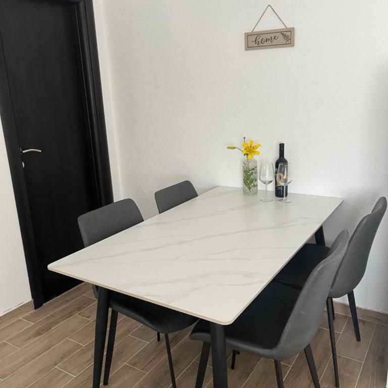 Herzeg Hill - Apartman sa 1 Spavaćom Sobom - 9