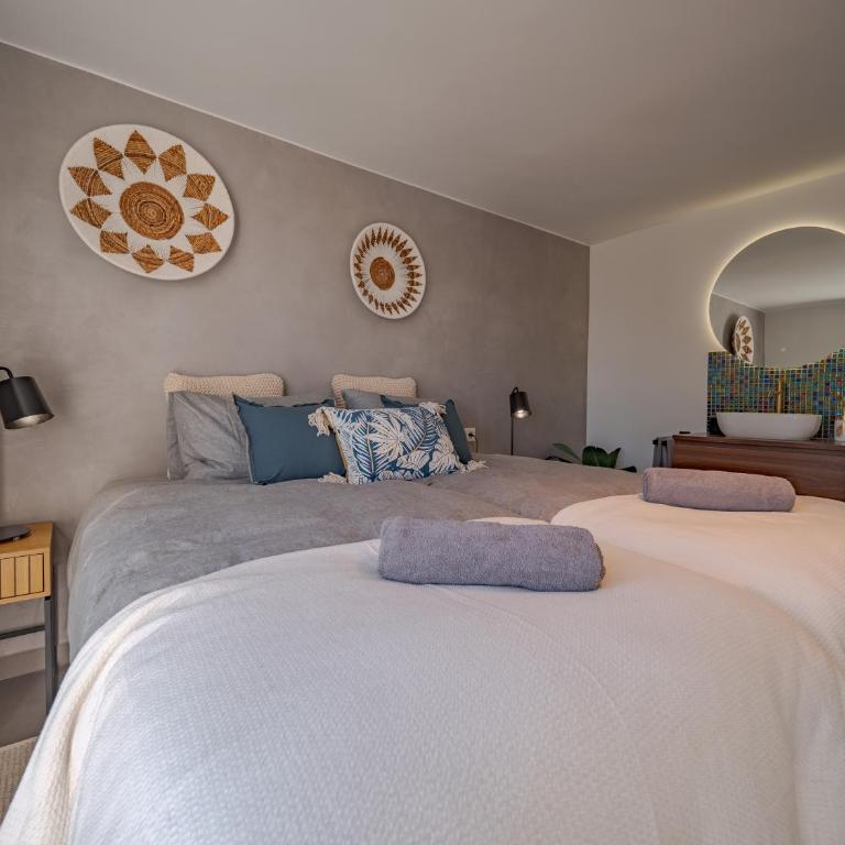 Casa Laflornb - Two-Bedroom House - 11