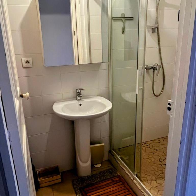 Appartement hyper centre Biarritz - One-Bedroom Apartment - 7