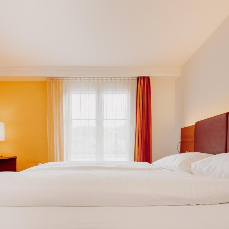 Parkhotel Schoenegg - Standard Zweibettzimmer mit Gartenblick - 4