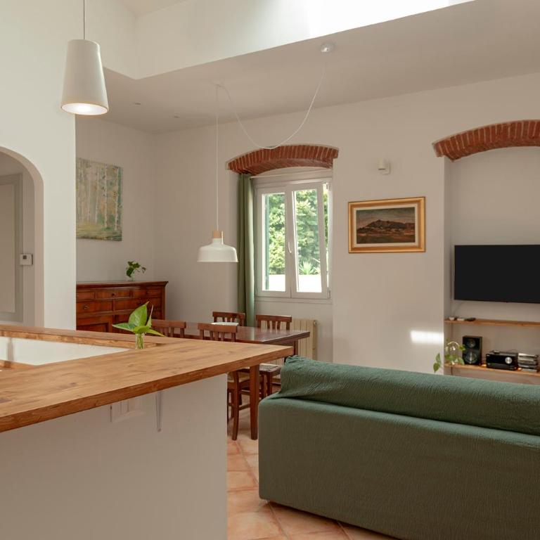 ELEGANTE APPARTAMENTO A POCHI PASSI DAL MARE E DAL CENTRo - Appartamento con 1 Camera da Letto - 1