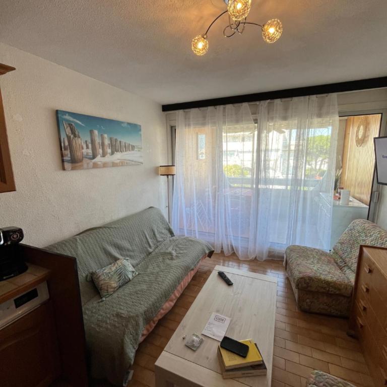 Les Floralies 2, 40 m2, 1 Chambre, Climatisation, dans résidence avec 2 piscines - Apartamento de 1 dormitorio - 3