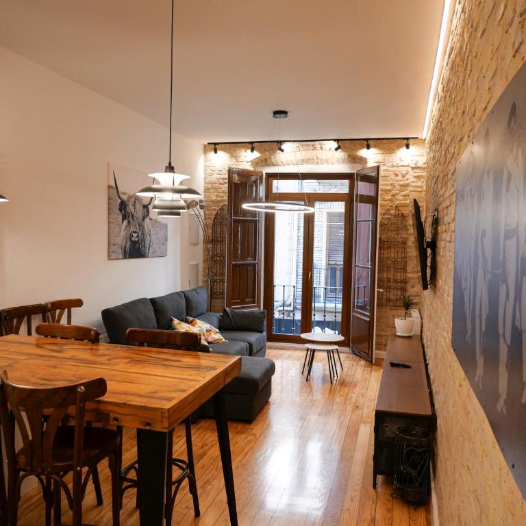 Pamplona Centro - Two-Bedroom Apartment - 2