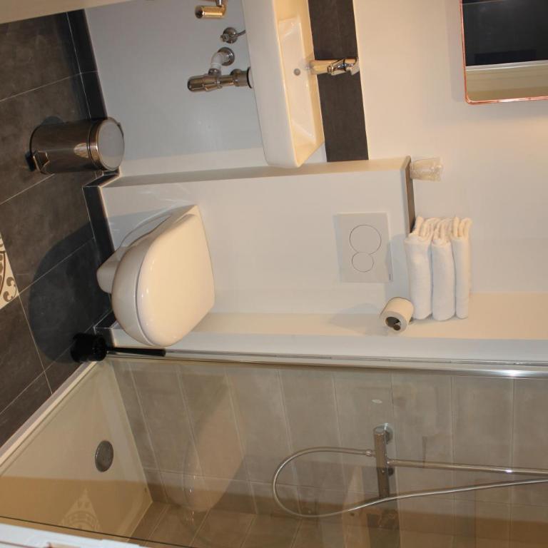 Hôtel La Fontaine Caen Centre - Chambre Double/Familiale Supérieure - 2