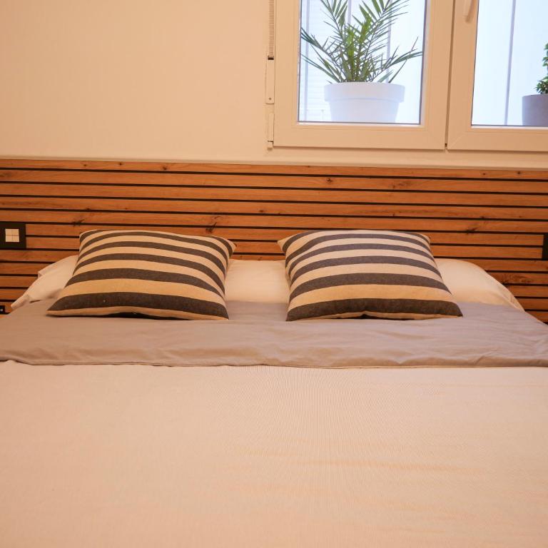 Pamplona Centro - Two-Bedroom Apartment - 8