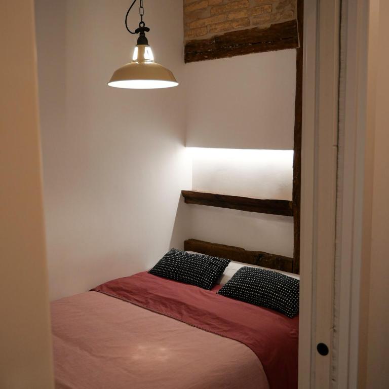 Pamplona Centro - Two-Bedroom Apartment - 12