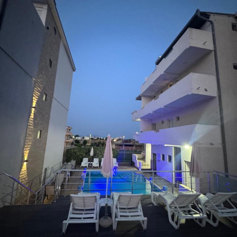 Etna Apartments - Studio with Balcony - 2
