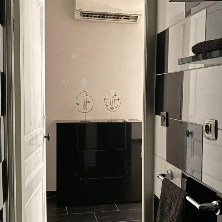 République - Appartement 1 Chambre - 4