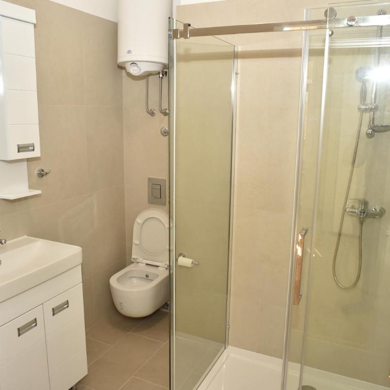 mir rooms and apartments - Double Room with Private Bathroom - 5