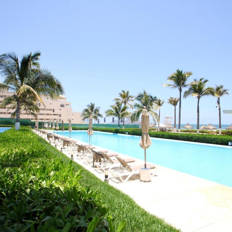 Oceanview Luxury Condo at Peninsula Mazatlán - Three-Bedroom Apartment - 40