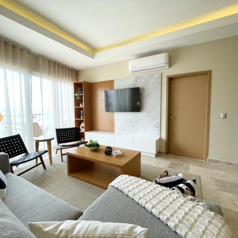 Stunning Marina Condo with Pool Gym and Restaurant - Two-Bedroom Apartment - 12