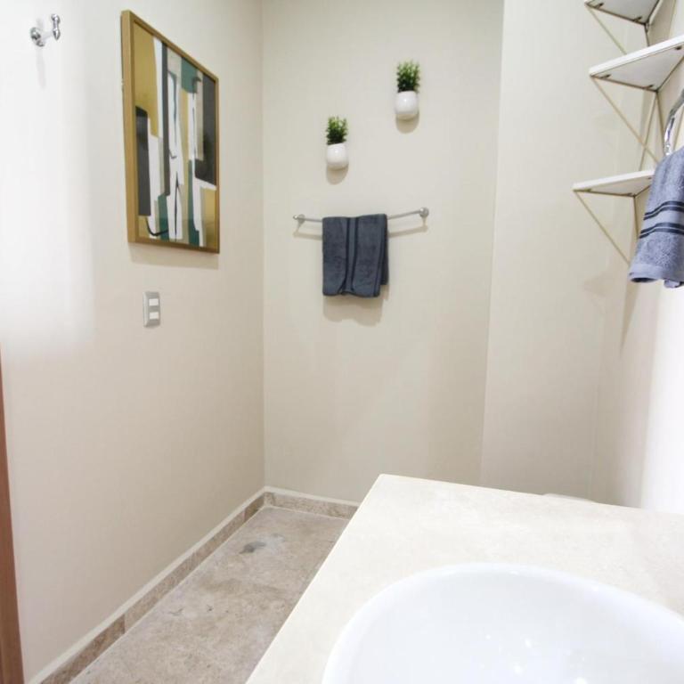 Stunning Marina Condo with Pool Gym and Restaurant - Two-Bedroom Apartment - 31