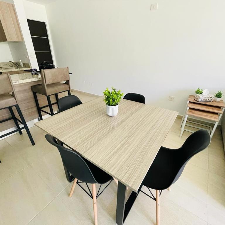 Tropical Condo - Close to Beach and Waterpark - Apartamento de 2 dormitorios - 9