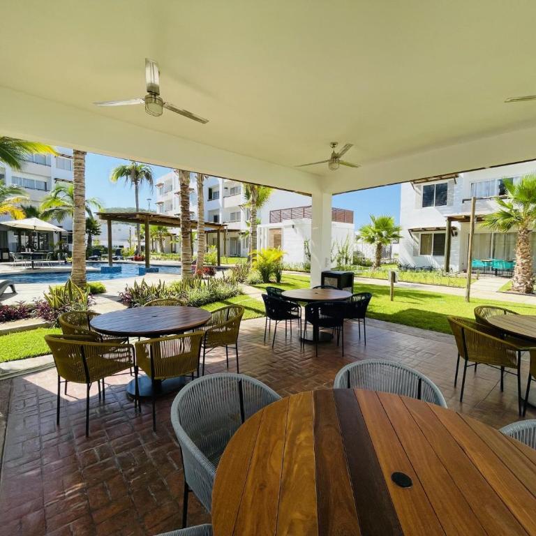 Tropical Condo - Close to Beach and Waterpark - Apartamento de 2 dormitorios - 28