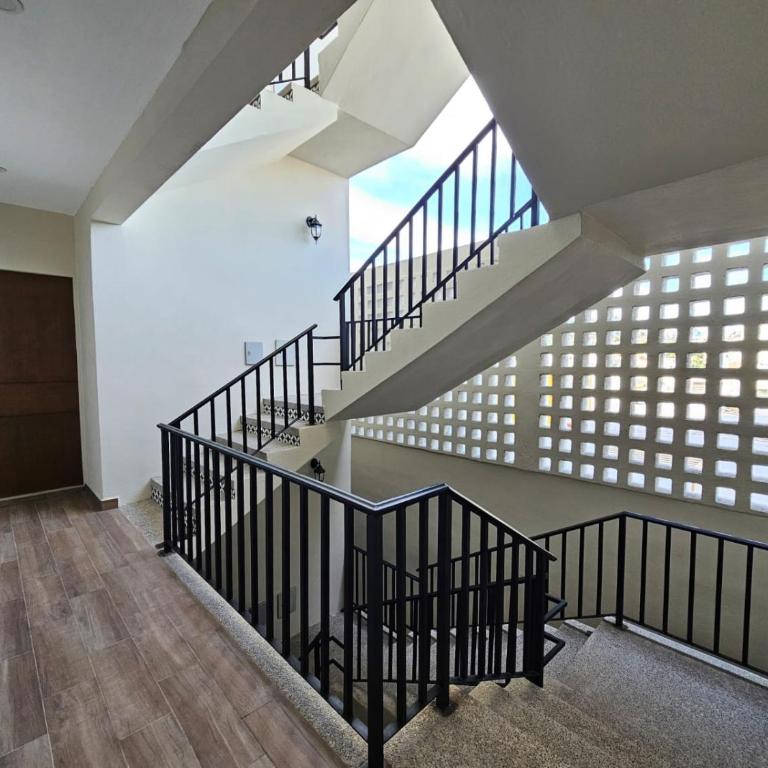 Las Hadas: City Condo with Pool - Two-Bedroom Apartment - 26