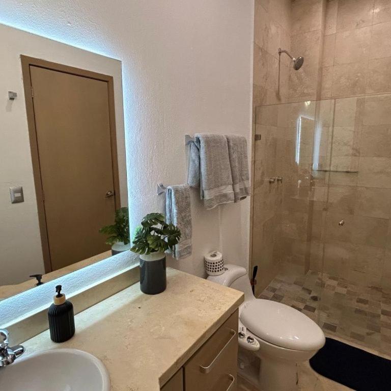 Spacious 3BR Marina Condo with Pool - Apartamento de 3 dormitorios - 17