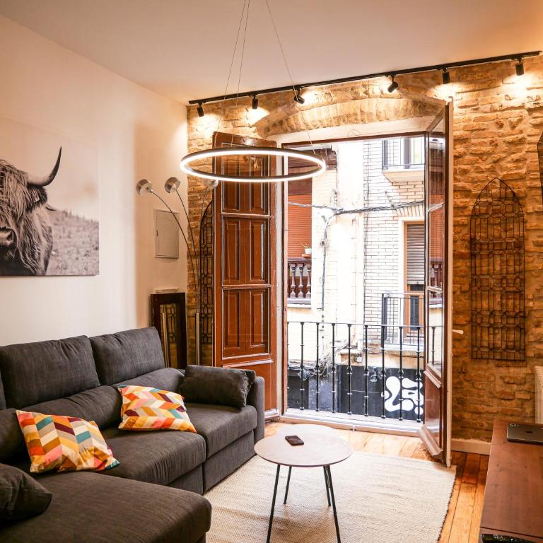 Pamplona Centro - Two-Bedroom Apartment - 1