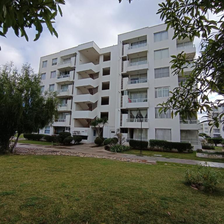 Alojamiento Parque Libertad - Three-Bedroom Apartment - 2