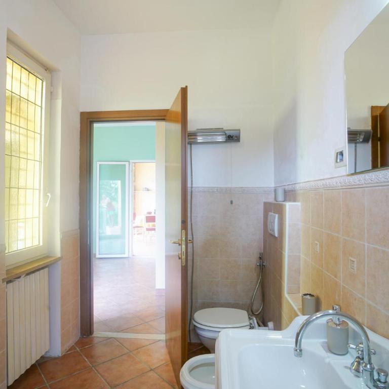 Nice Apartment In Imperia With Swimming Pool - Appartamento - 7