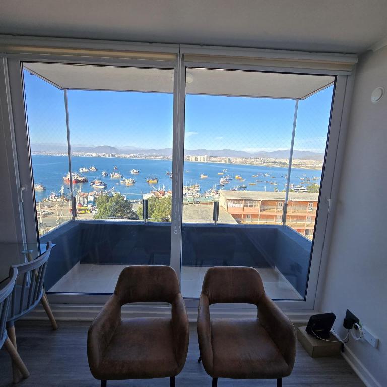 Departamento en el corazón de Coquimbo - Two-Bedroom Apartment with Balcony and Sea View - 9