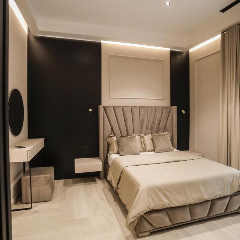 LUNA Gallery Suites - Standard Family Room - 5