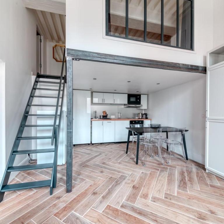 Le Pouteau charme authentique 2 chambres - Two-Bedroom Apartment - 8
