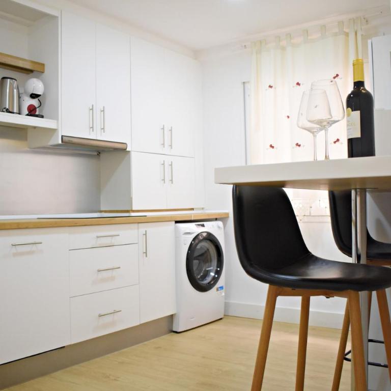 Precioso apartamento de dos dormitorios en el Soho Málaga - Two-Bedroom Apartment - 18