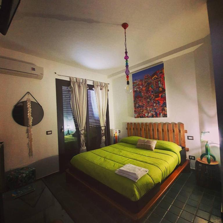 Casa Stone Milazzo B&B - Camera Quadrupla con Vista Mare - 3