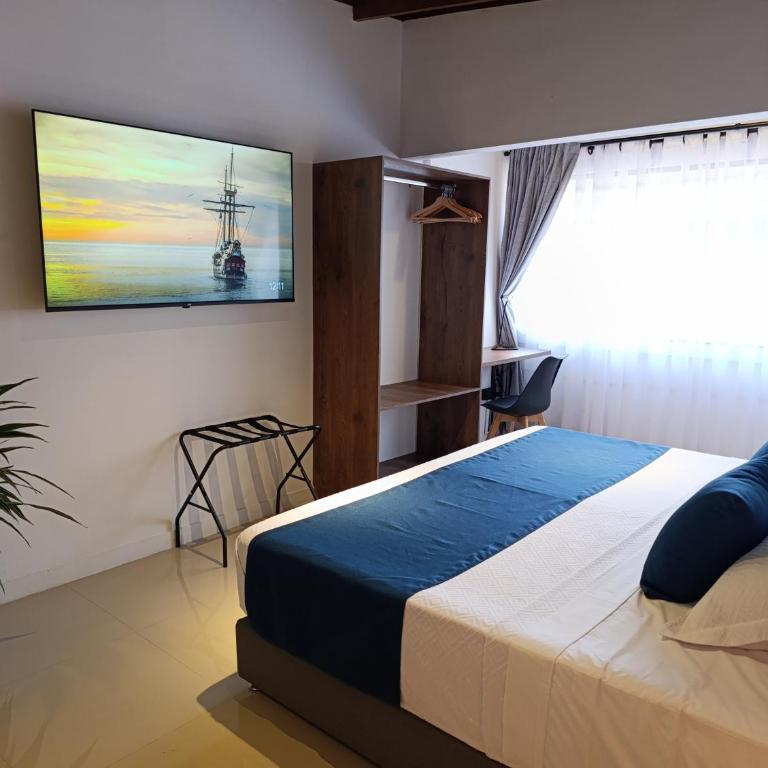 Bluelux Med - B&B - Deluxe King Room - 3