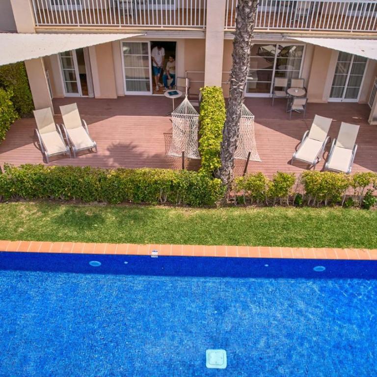 Zafiro Can Picafort - One-Bedroom Suite with Swim Up - 3