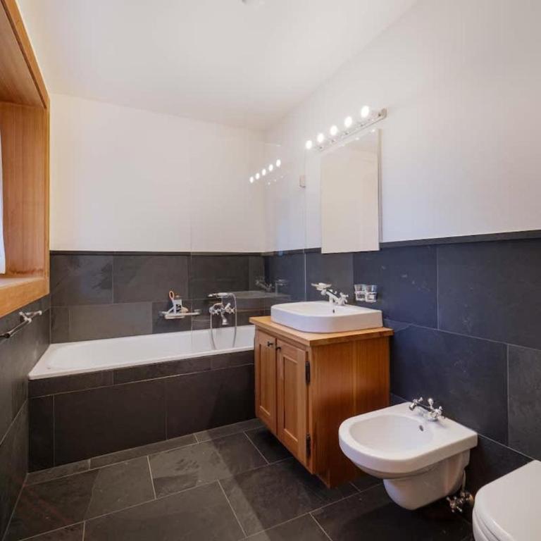 chalet st Moritz 3 bdr terrace - Apartment - 12