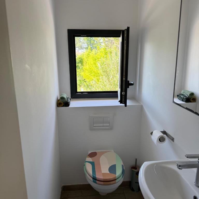 Appartement 110 m2 lumineux - avec grande terrasse - 2 parkings - proche centre - Appartement 2 Chambres avec Terrasse - 13