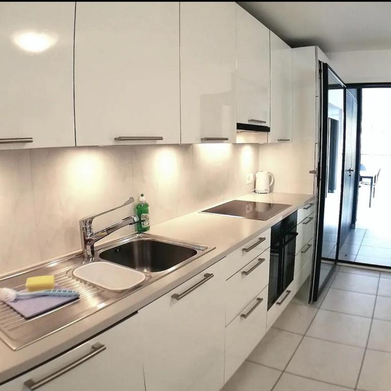 Residenza Vivian Deluxe Apartments - Appartamento con 1 Camera da Letto e Terrazza - 4
